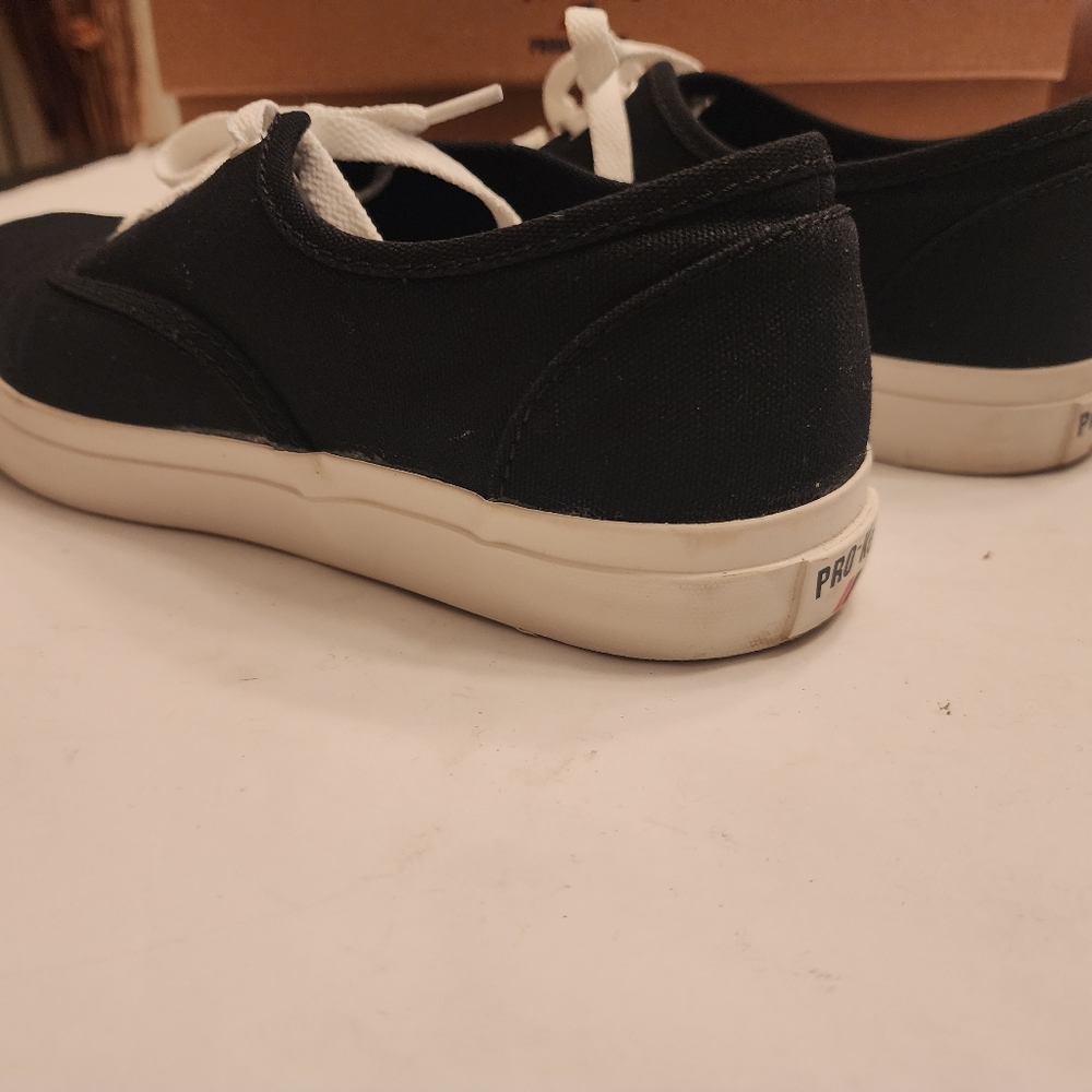 Pro Keds - Picture 2 of 10